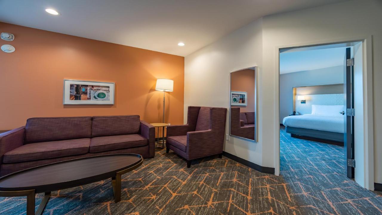 Courtyard By Marriott Atlanta Dunwoody Hotel Eksteriør billede