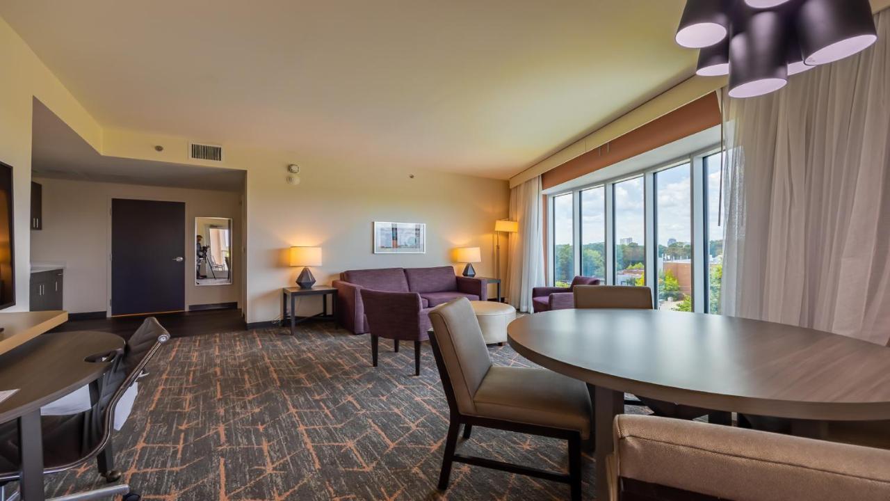 Courtyard By Marriott Atlanta Dunwoody Hotel Eksteriør billede