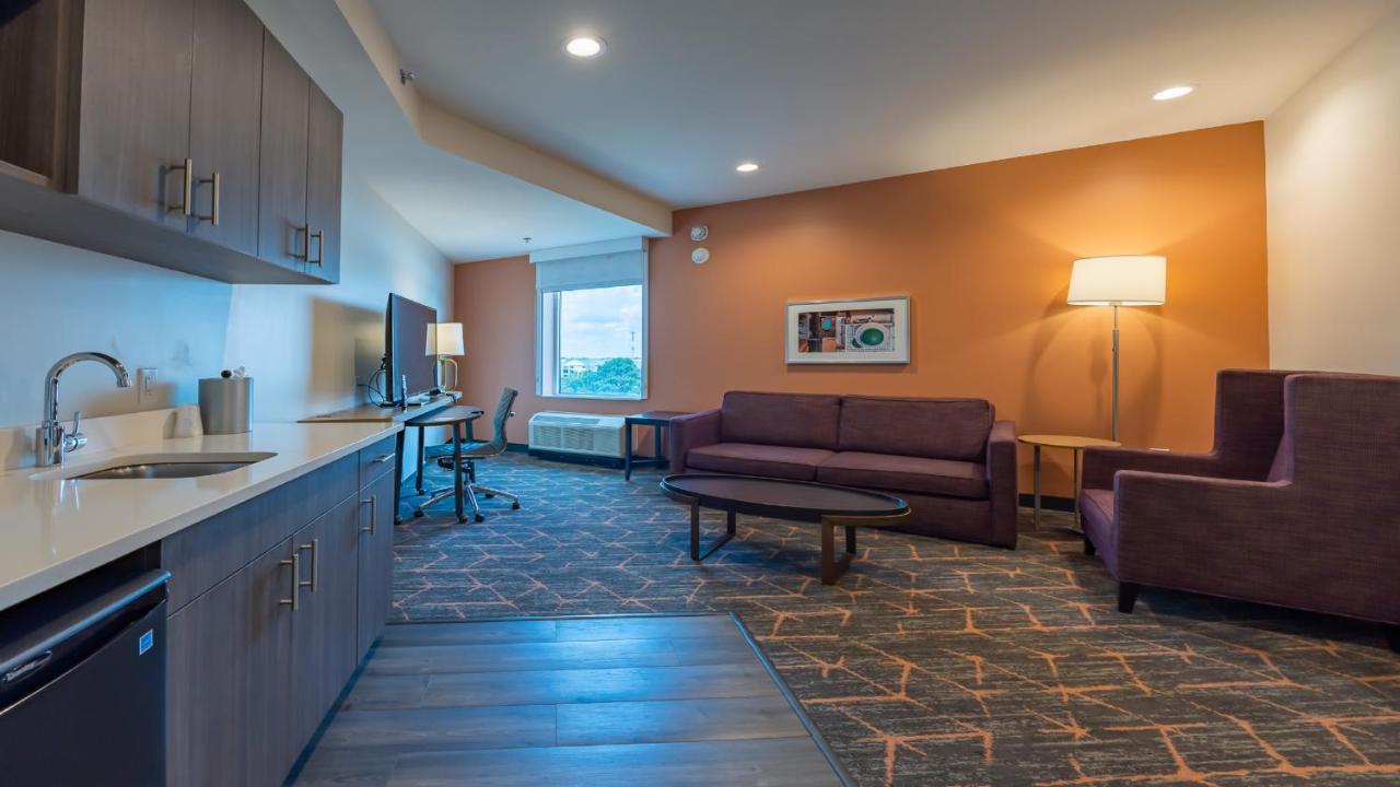Courtyard By Marriott Atlanta Dunwoody Hotel Eksteriør billede